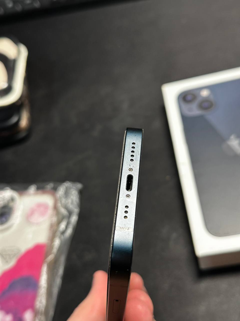 Продажа iPhone 13 128 ГБ синего цвета - Электроника в Чебоксары